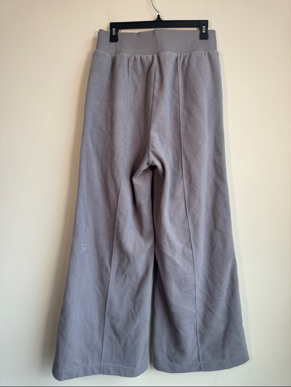 ALO Yoga Polar Fleece High-Waist Snowdrift Wide Leg in Fog - L - Picture 6 of 7